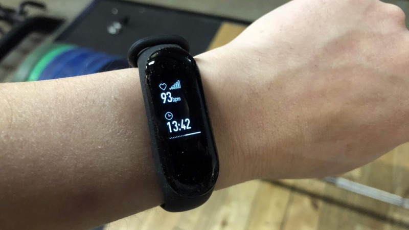 مچ بند هوشمند Xiaomi Mi Band 3 Smart 2