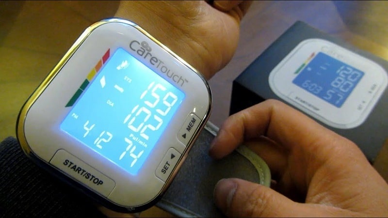 نحوهٔ اندازه‌گیری فشار خون با دستگاه فشار خون
